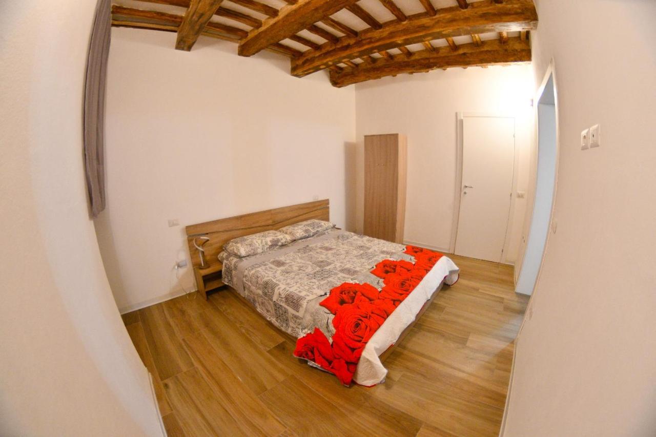 A Casa Di Silvia Apartment Foligno Exterior photo