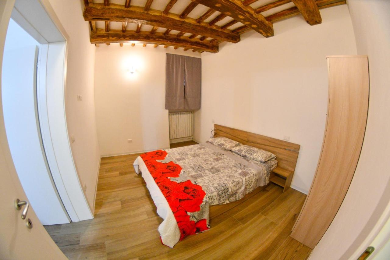A Casa Di Silvia Apartment Foligno Exterior photo